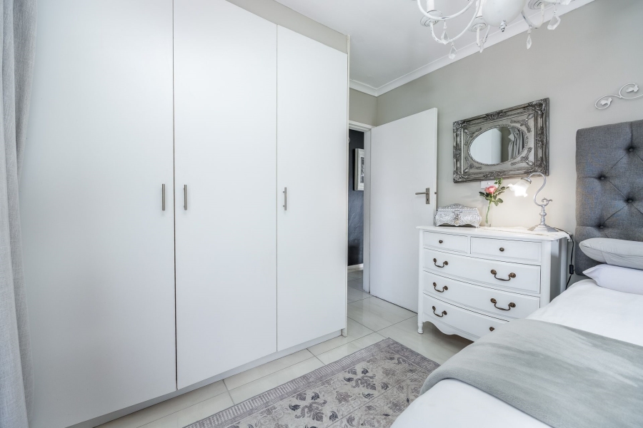 2 Bedroom Property for Sale in Vredekloof Western Cape
